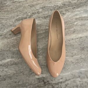 STUART Weitzman Nude Patent Leather Chic Pumps Size 8